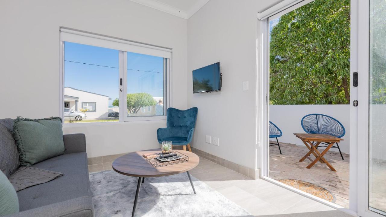 34.4 Degrees South Studio Apartment Agulhas Eksteriør billede