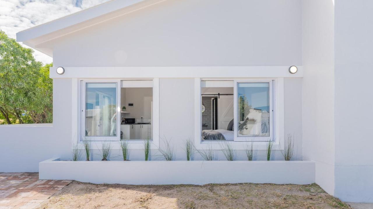 34.4 Degrees South Studio Apartment Agulhas Eksteriør billede